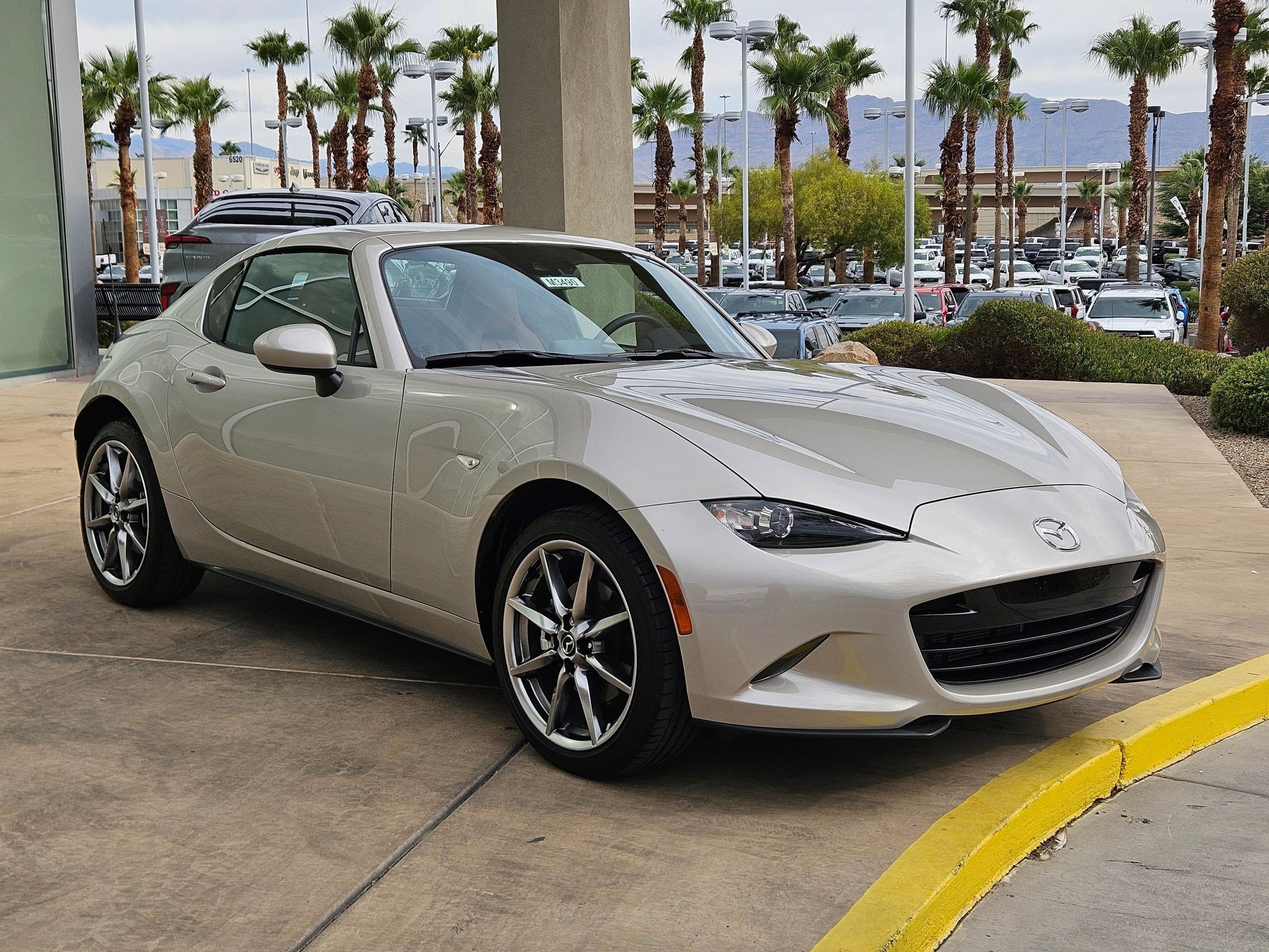2023 Mazda MX-5 Miata Miata RF Grand Touring photo 7