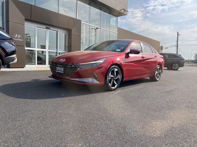 2022 Hyundai Elantra Limited photo 2