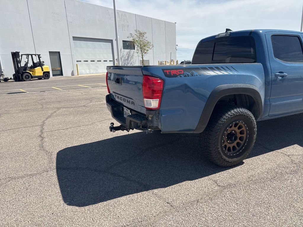 2019 Toyota Tacoma TRD Off-Road V6 Double Cab photo 26