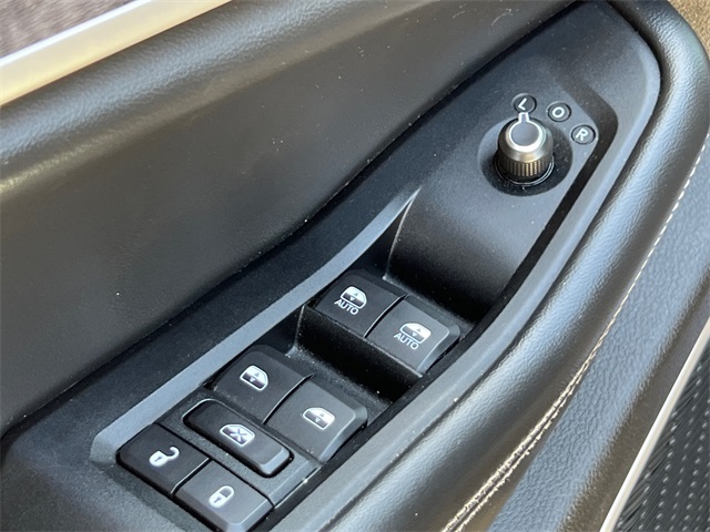 2022 Jeep Grand Cherokee Limited photo 23