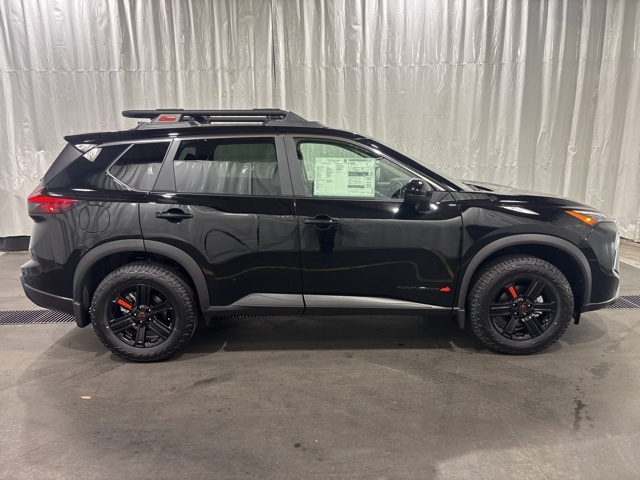 2026 Nissan Rogue SV photo 2