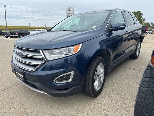 2017 Ford Edge SEL photo 2