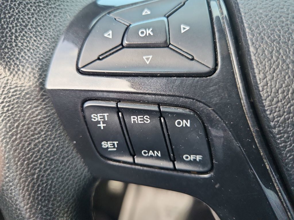 2017 Ford Explorer XLT photo 30