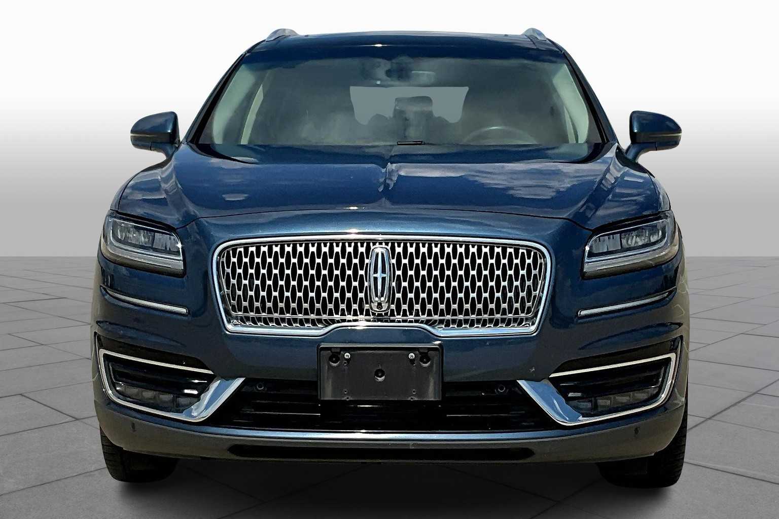 2019 Lincoln Nautilus Reserve photo 3