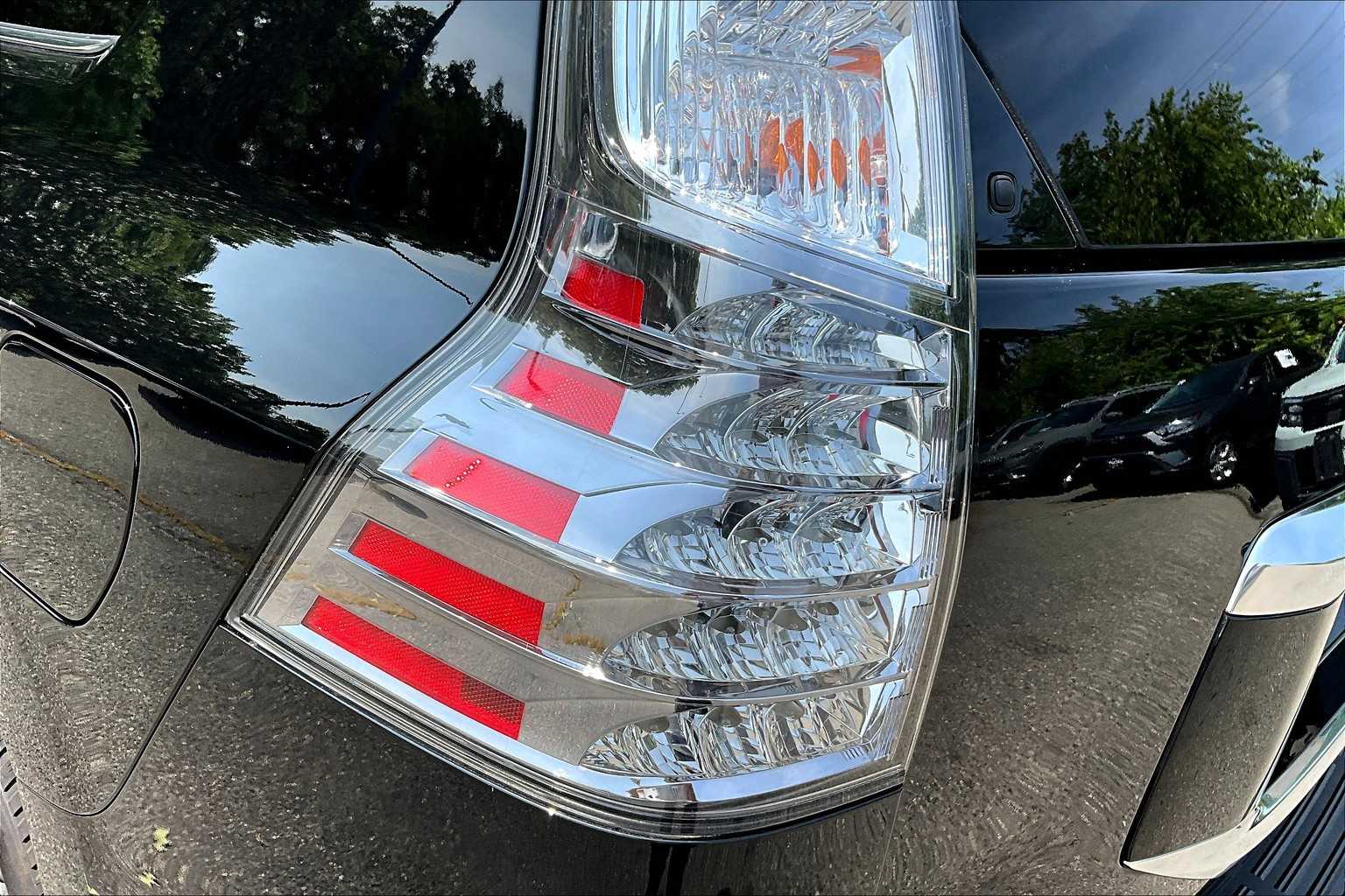2022 Lexus GX 460 Premium photo 26