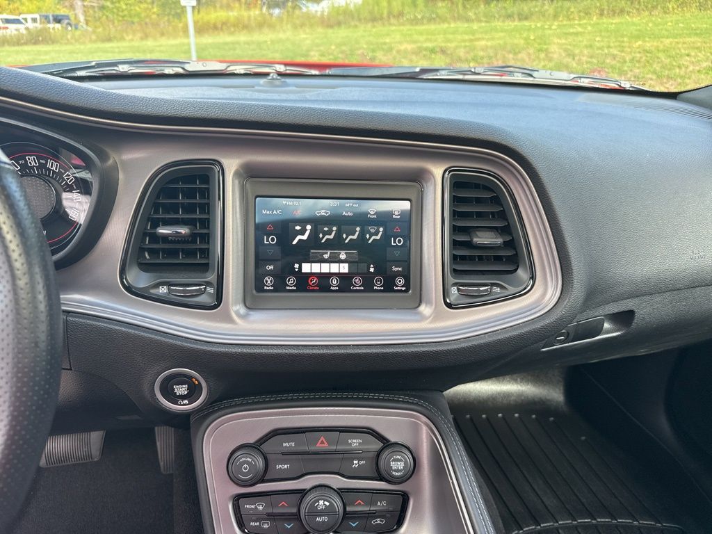 2023 Dodge Challenger SXT photo 19