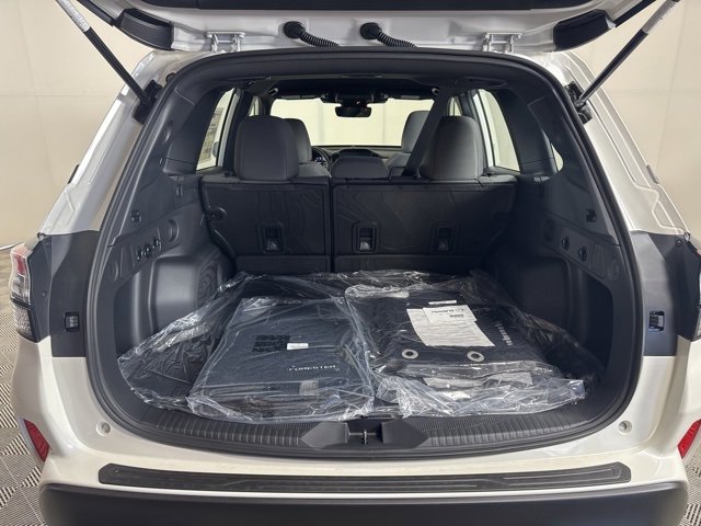 2025 Subaru Forester Base photo 4