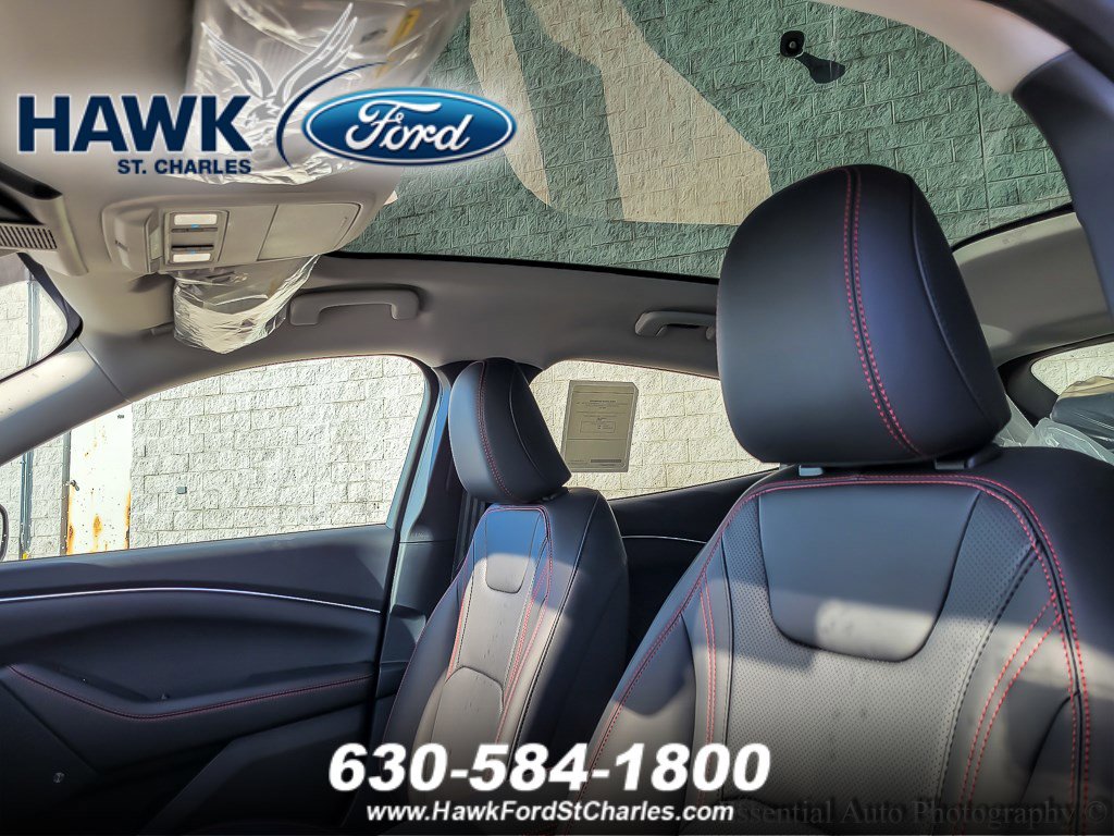 2025 FORD MUSTANG MACH-E - Image 8