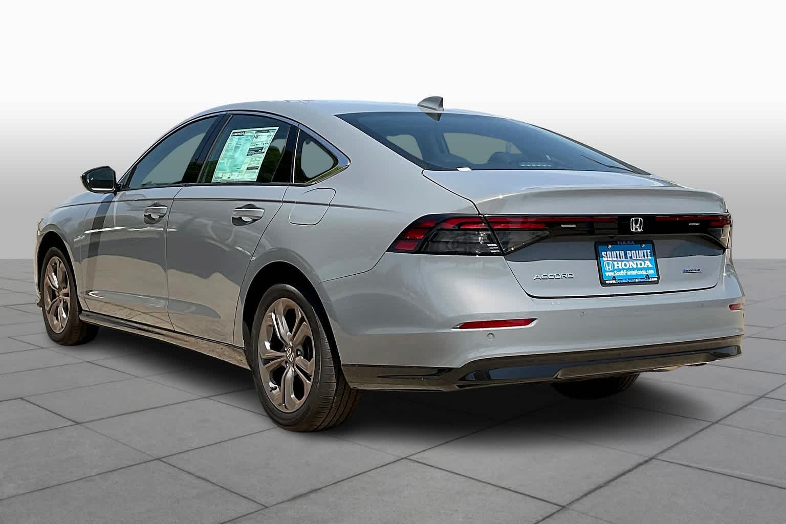 2025 Honda Accord Hybrid EX-L photo 12