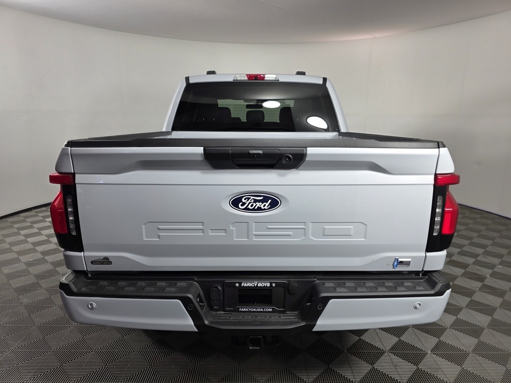 2025 Ford F-150 Lightning XLT photo 4