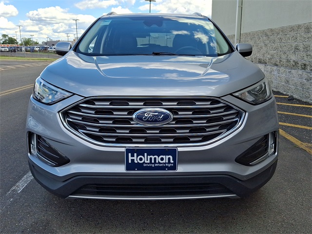 2022 Ford Edge SEL photo 3