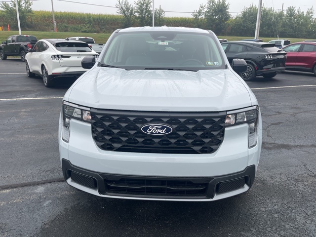 2025 Ford Maverick XLT photo 2