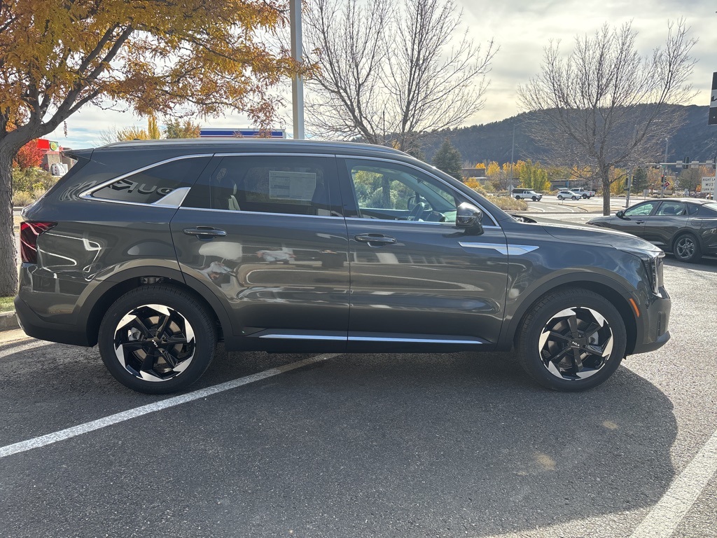 2026 Kia Sorento Hybrid EX photo 4