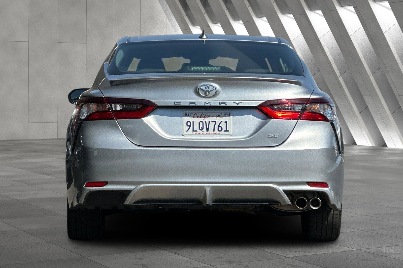 2024 Toyota Camry SE photo 4