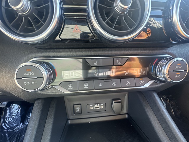 2025 Nissan Sentra SR photo 18