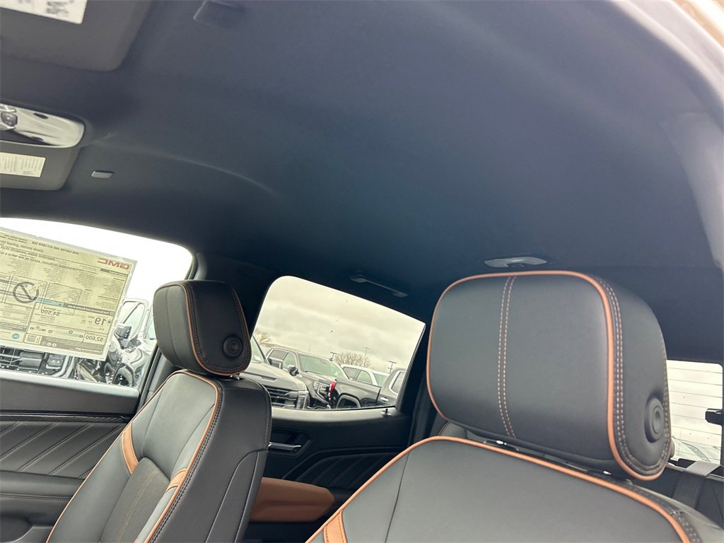 2026 GMC CANYON - Image 26