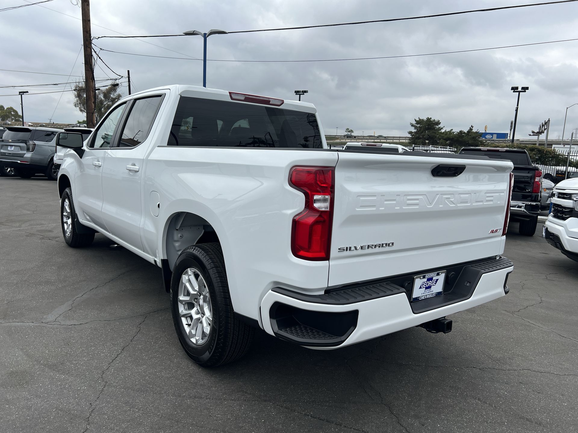 2025 Chevrolet Silverado 1500 RST photo 25