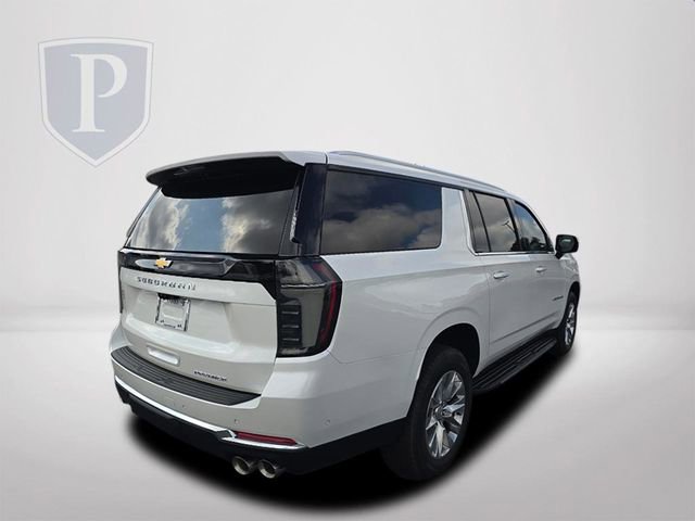 2025 Chevrolet Suburban Premier photo 3