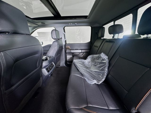 2025 Ford F-250 photo 25