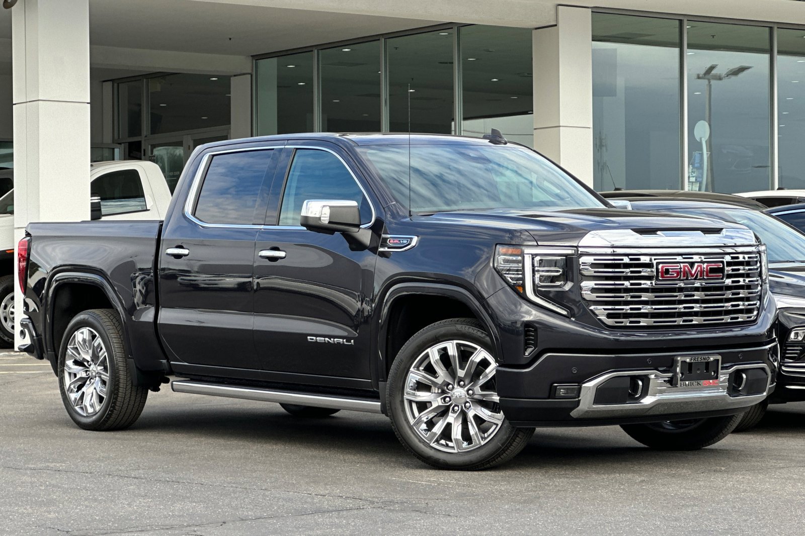 2026 Gmc Sierra 1500 Denali photo 2
