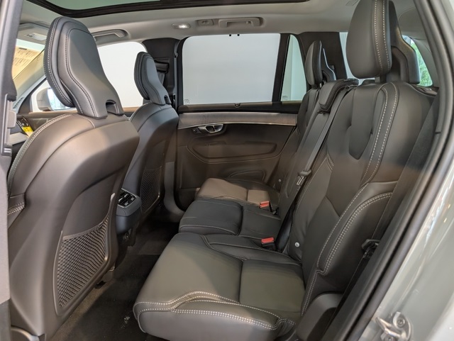 2026 Volvo XC90 Plus photo 21