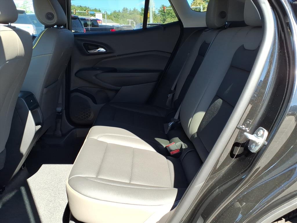 2025 Chevrolet Trax ACTIV photo 16