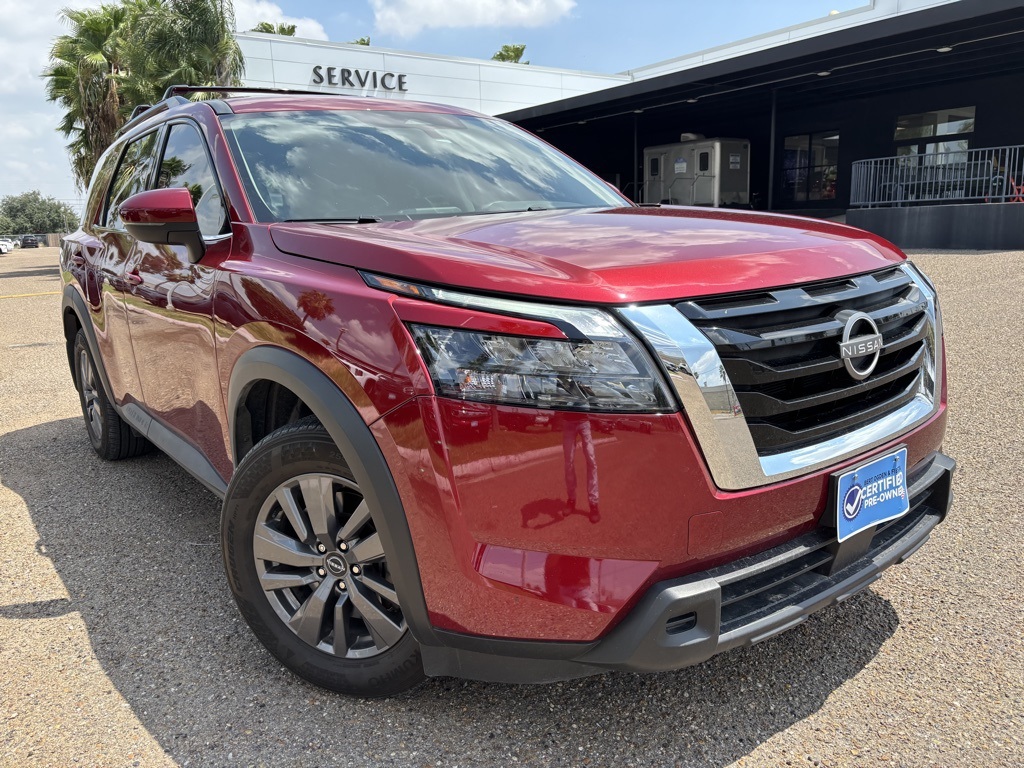 2024 Nissan Pathfinder SV