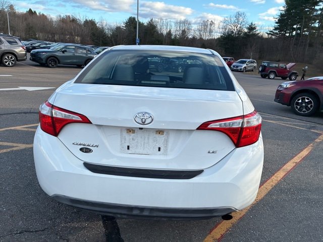2015 Toyota Corolla L photo 4