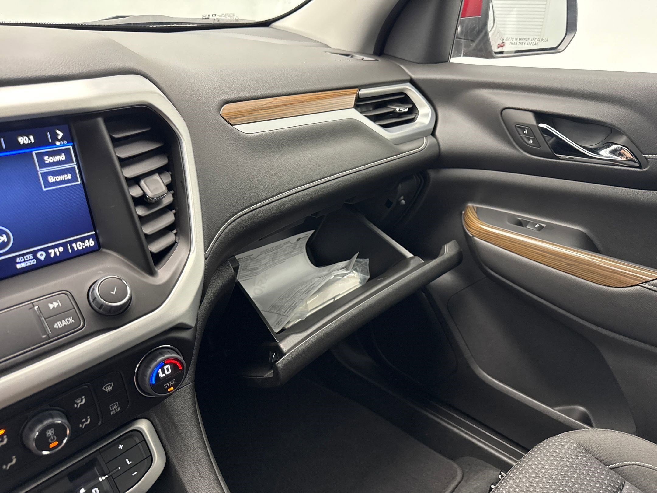 2023 Gmc Acadia SLE photo 36