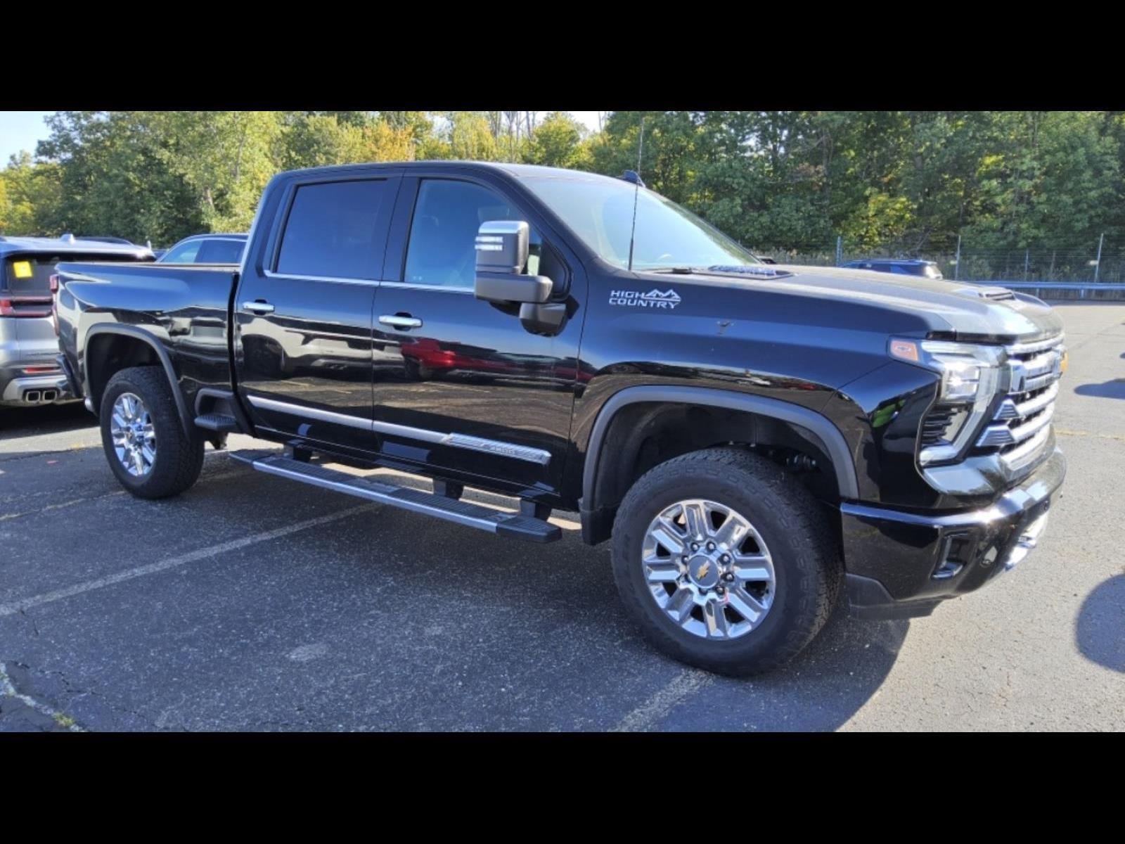 2024 Chevrolet Silverado 3500HD High Country photo 2
