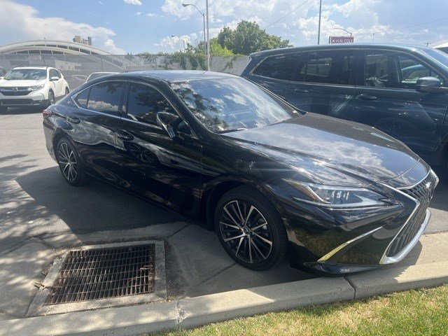 2024 Lexus ES 350 Premium photo 2