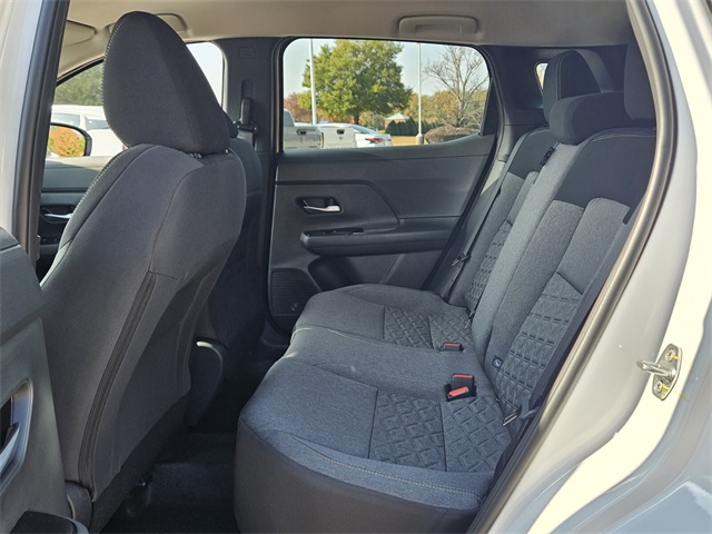 2026 Nissan Kicks SV photo 2