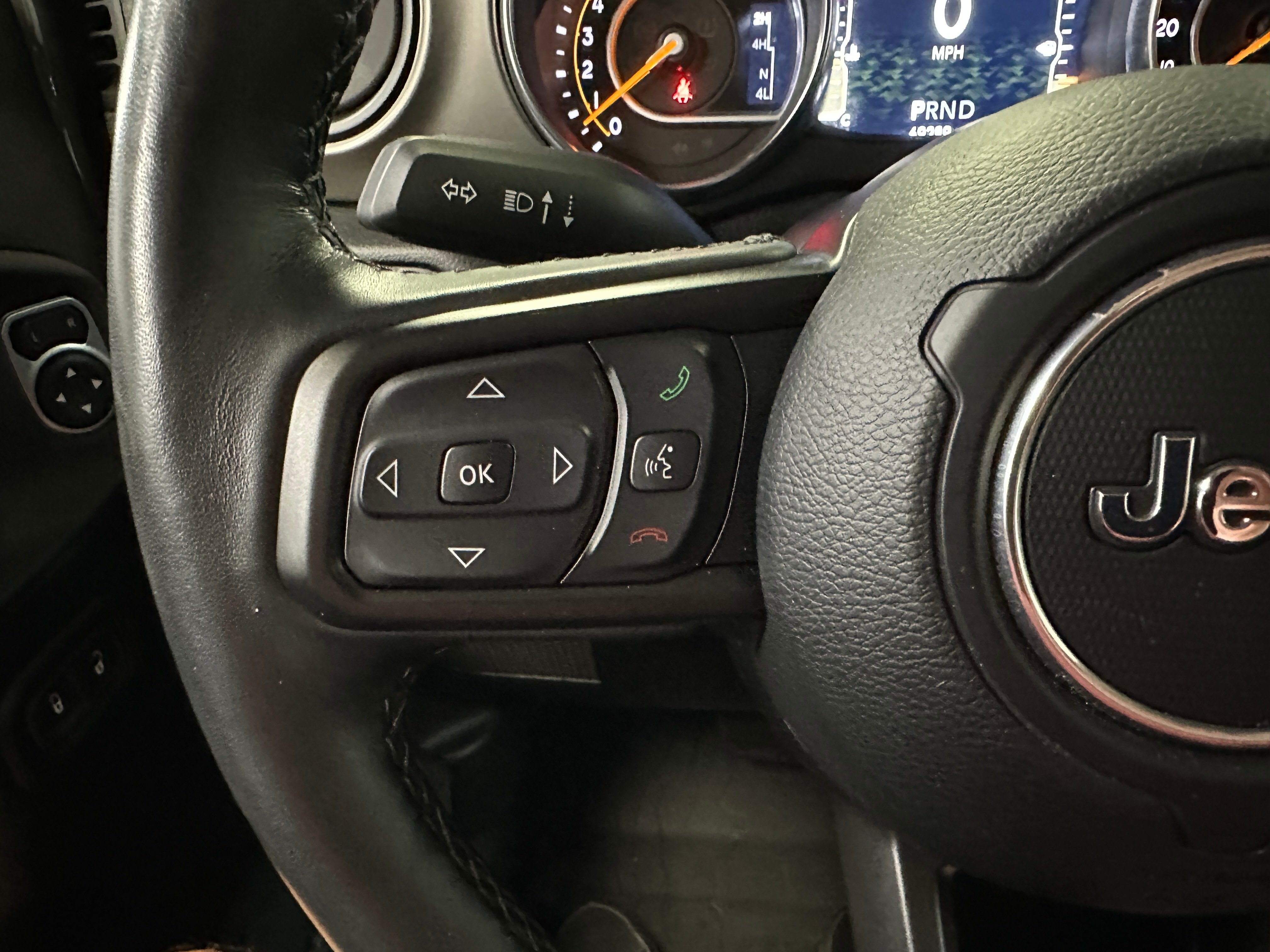 2020 Jeep Gladiator Sport S photo 2