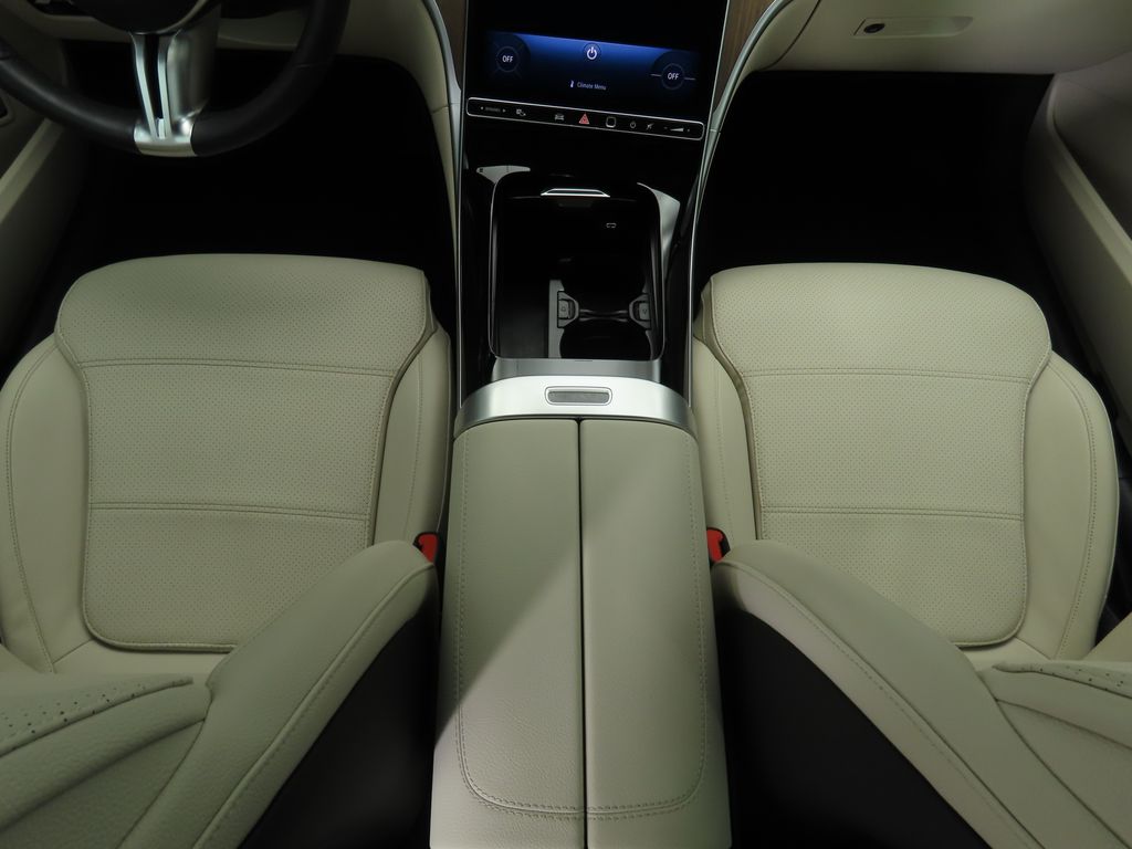 2024 Mercedes Benz C 300 photo 16