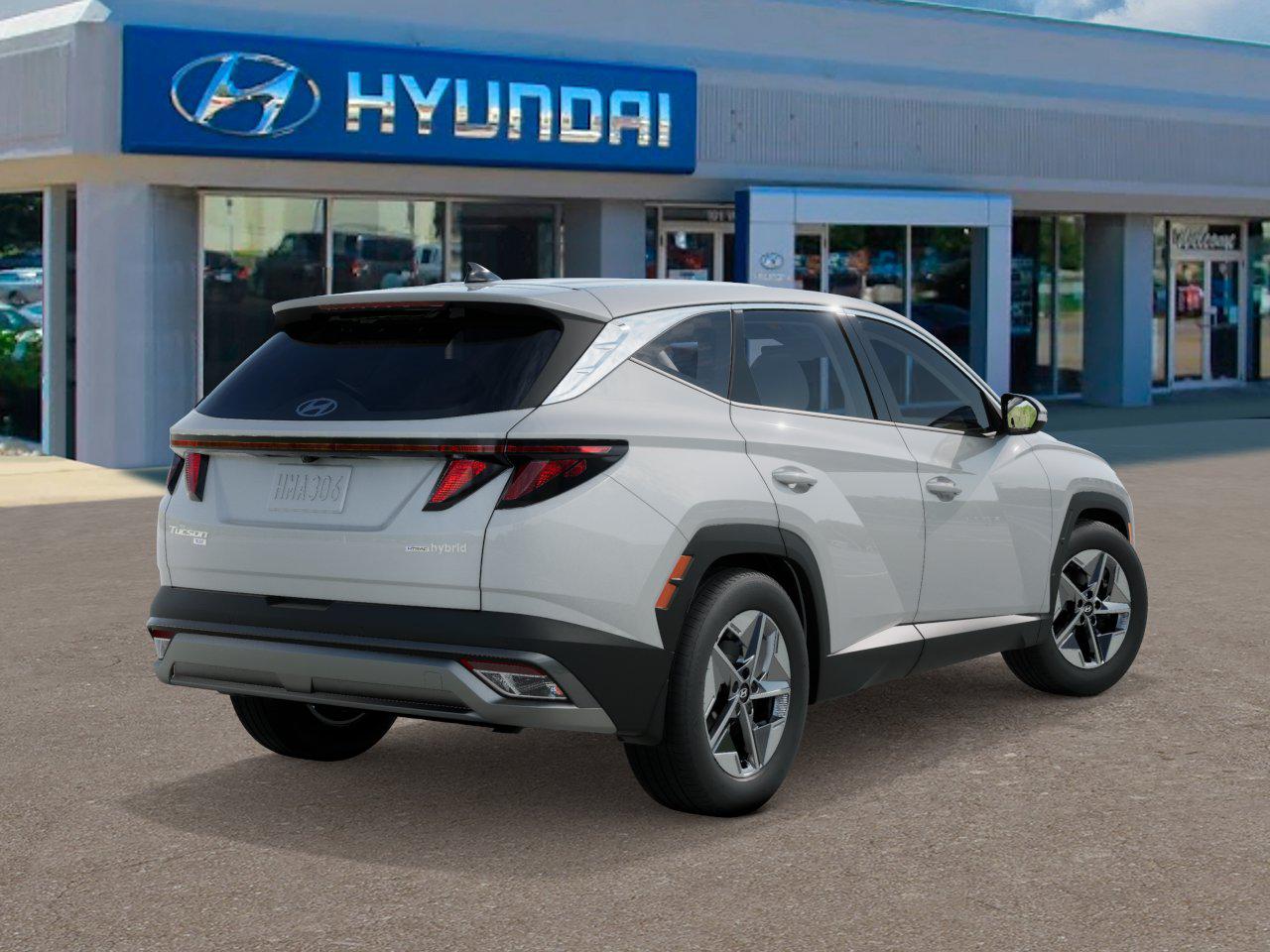 2026 Hyundai Tucson Hybrid SEL photo 4