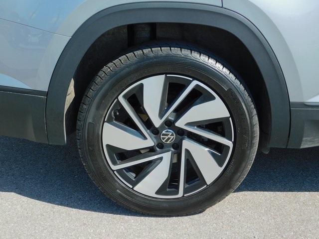 2024 Volkswagen Atlas SE Technology photo 9