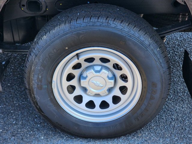 2025 Chevrolet Silverado 1500 photo 4