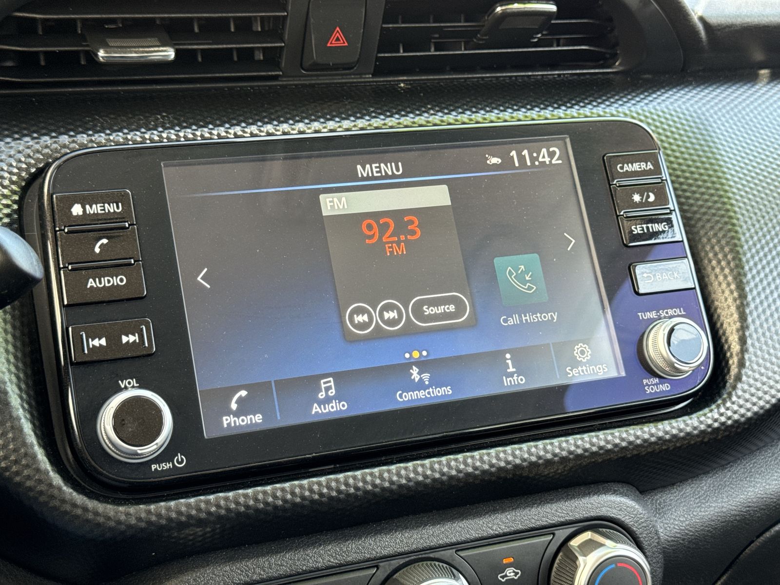 2024 Nissan Kicks SV photo 4