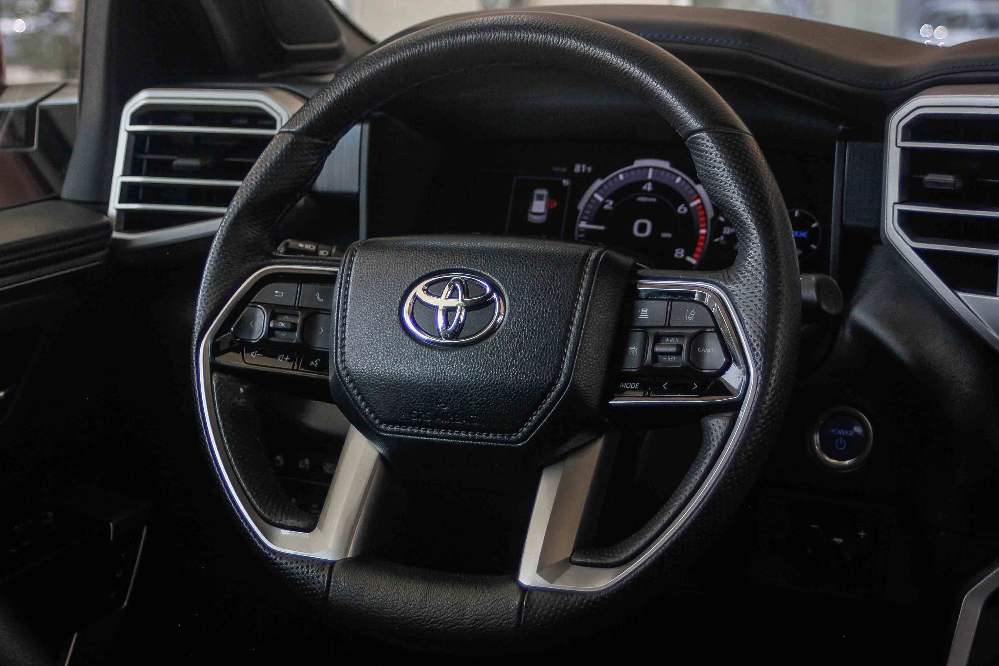 2023 Toyota Sequoia photo 12
