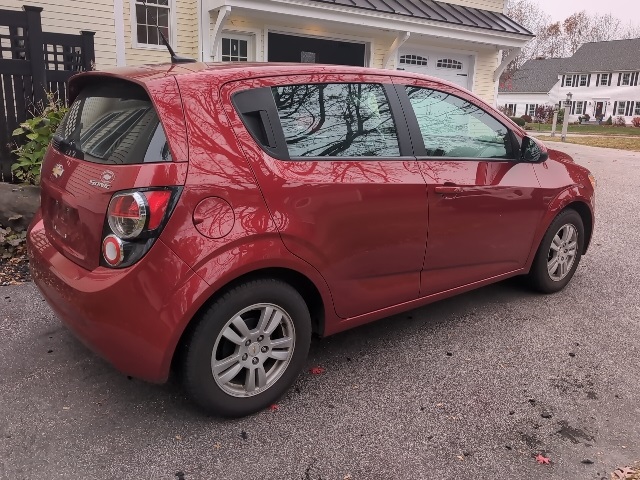 2012 Chevrolet Sonic LS photo 4