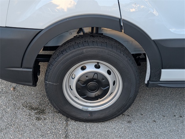 2025 Ford Transit photo 4