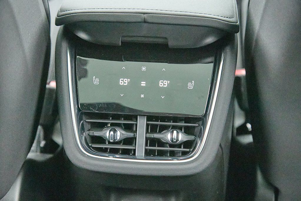 2025 VOLVO EX90 - Image 19