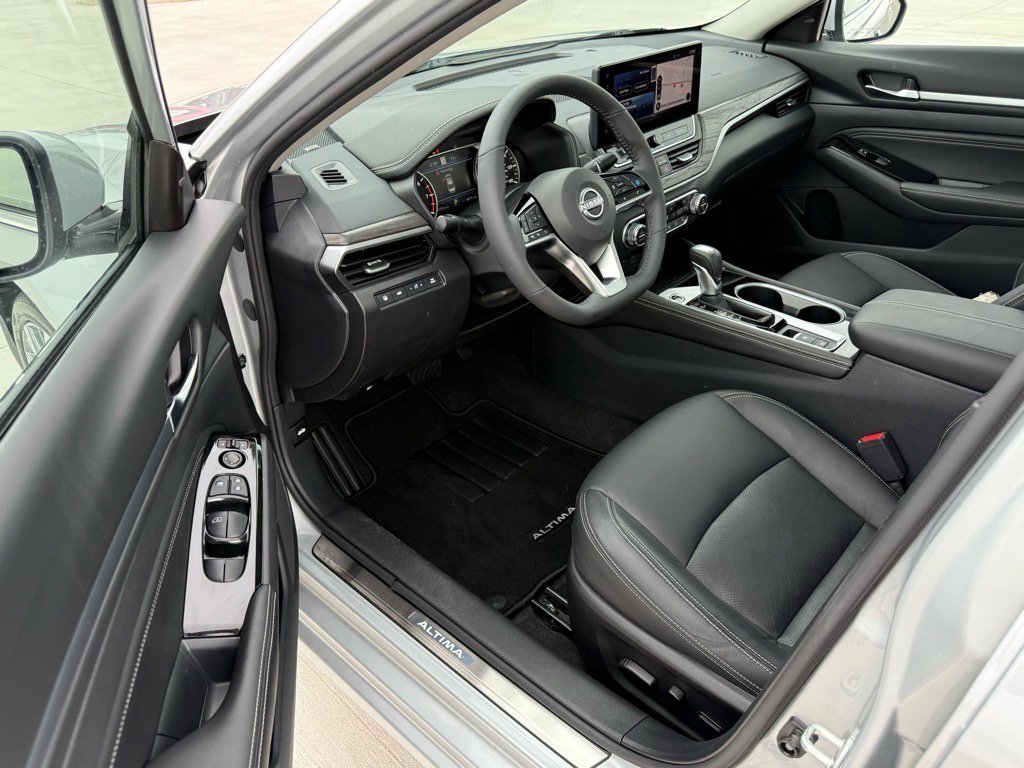 2023 Nissan Altima 2.5 SL photo 9