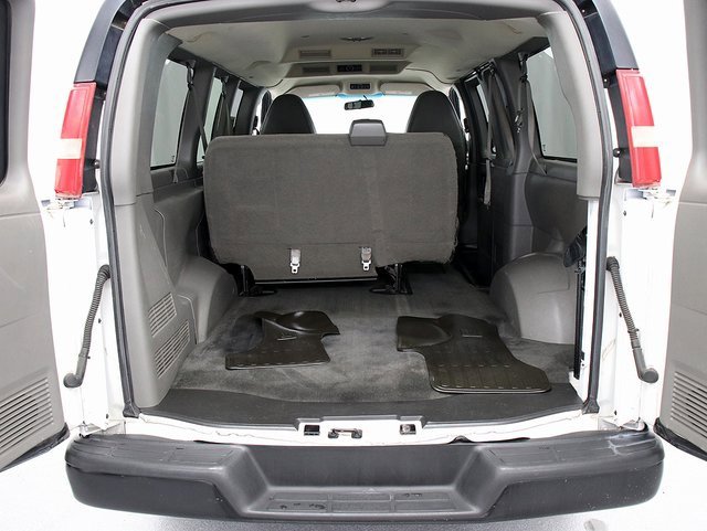 2015 Chevrolet Express Passenger 2500 LS photo 20