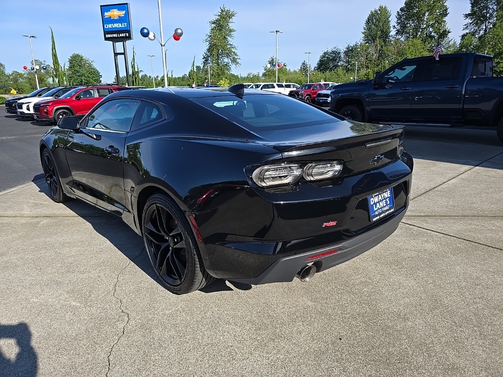 2023 Chevrolet Camaro LT1 photo 2