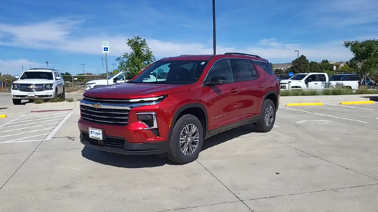 2026 Chevrolet Traverse photo 4