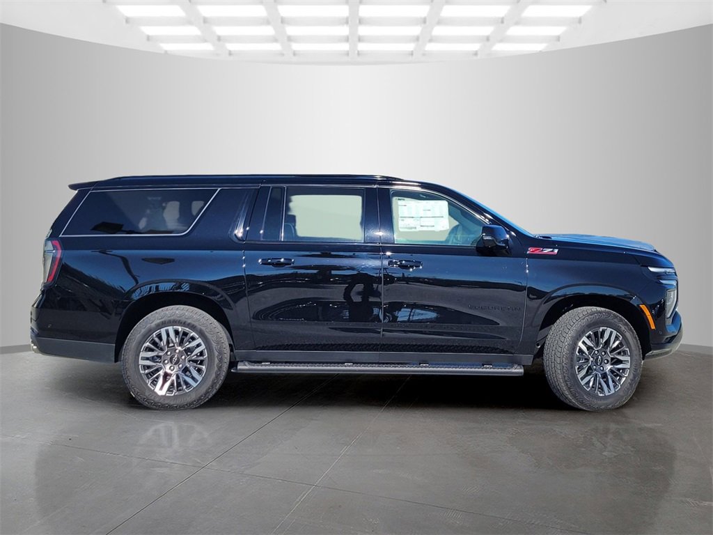 2026 Chevrolet Suburban Z71 photo 3