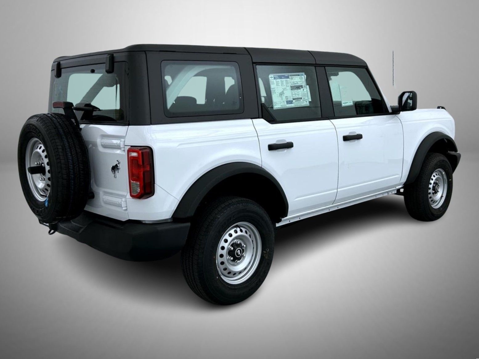 2025 Ford Bronco Base photo 5