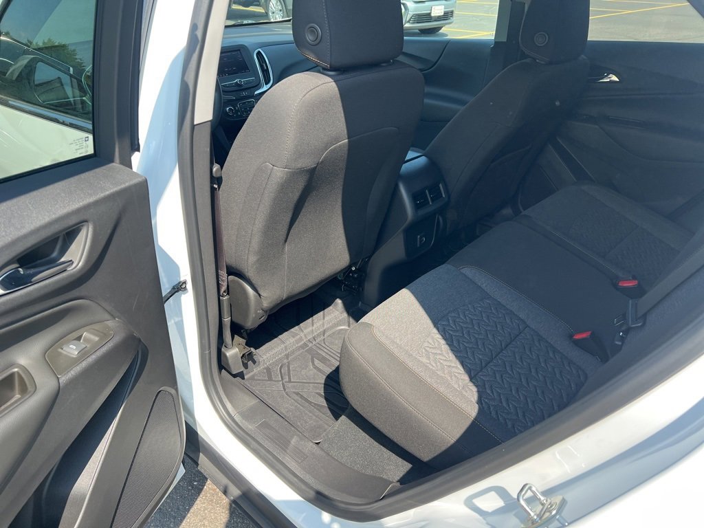 2023 Chevrolet Equinox LT photo 11