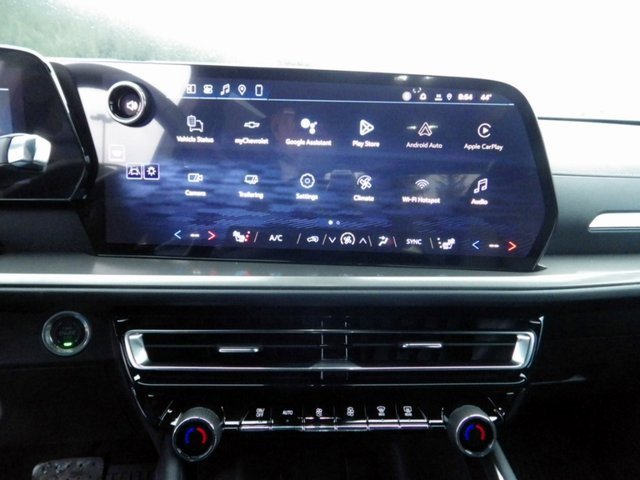 2026 Chevrolet Traverse photo 4